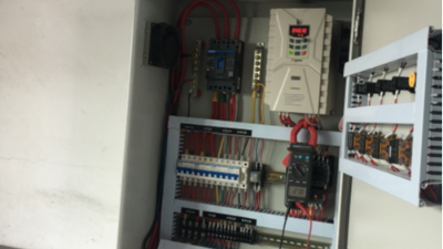 變頻器上電無顯示故障怎么處理？變頻器廠家德瑞斯告訴你